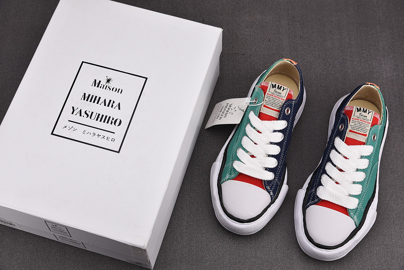 Ma*s*n mihara yasuhiro sneaker