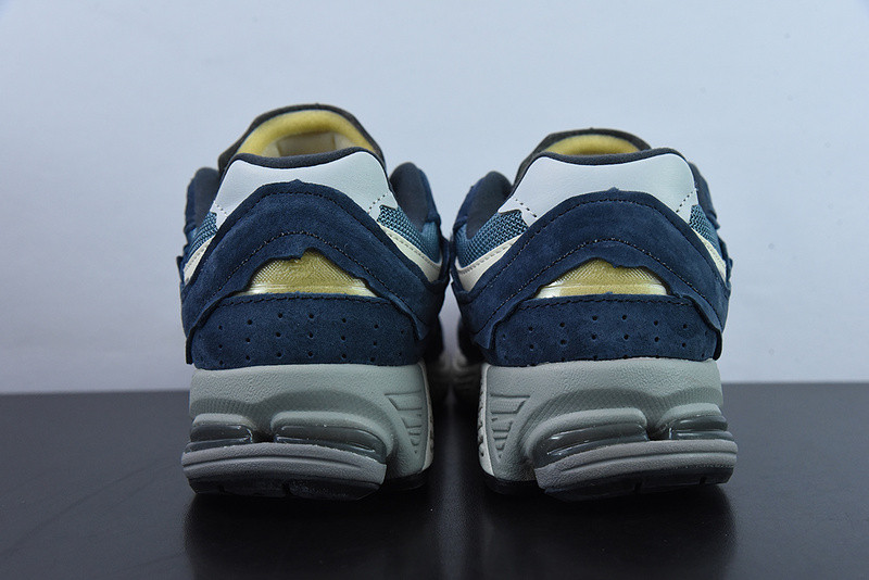 new balance sneaker