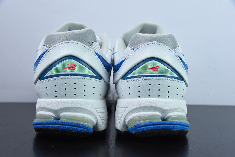 new balance sneaker