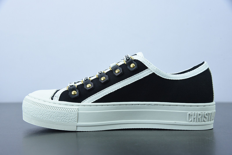 dio* low-top walk
