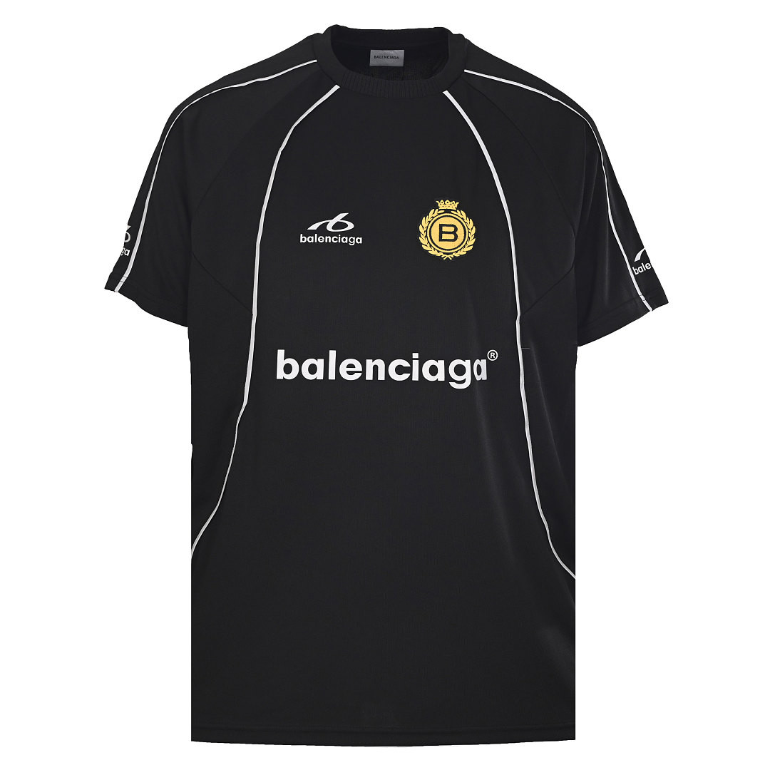 Ba1en*iaga Clothes