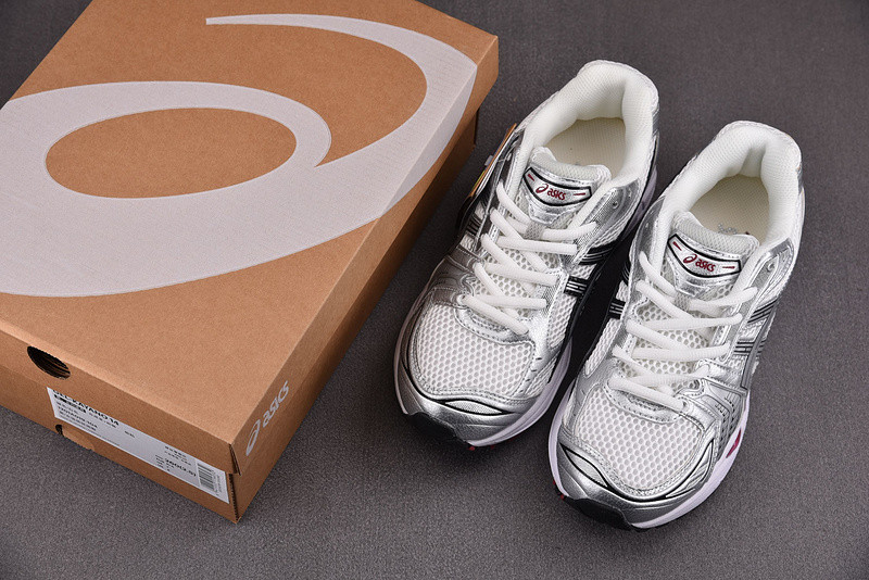 As*ic*s gel kayano 14 