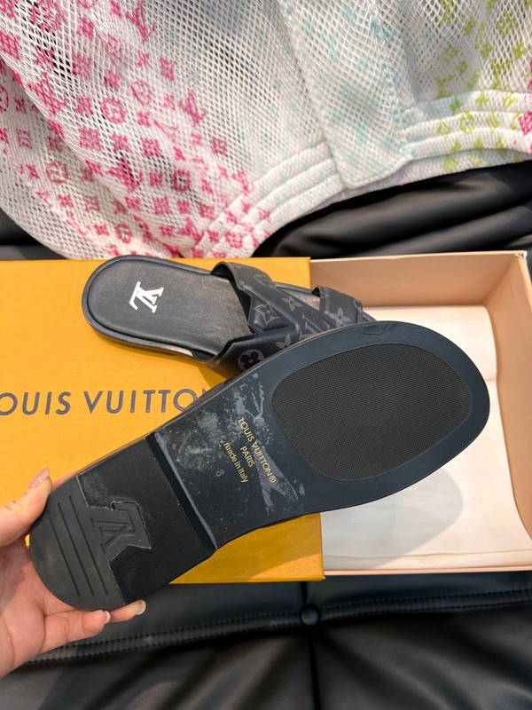 lvt sandals