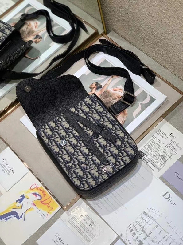 D10r bag