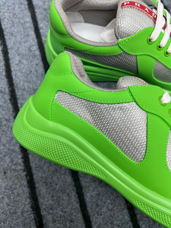 pr sneaker