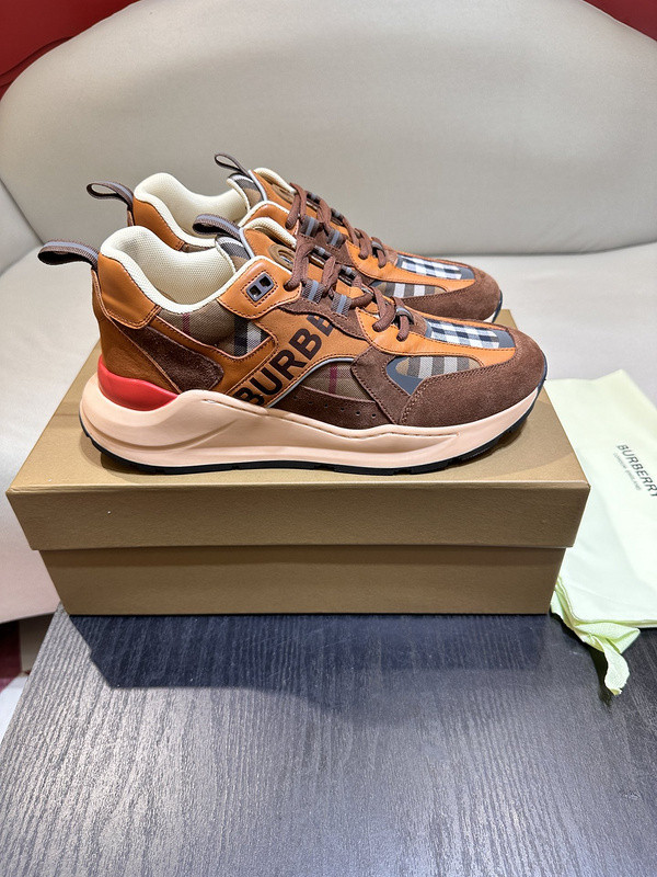 B**rry sneaker