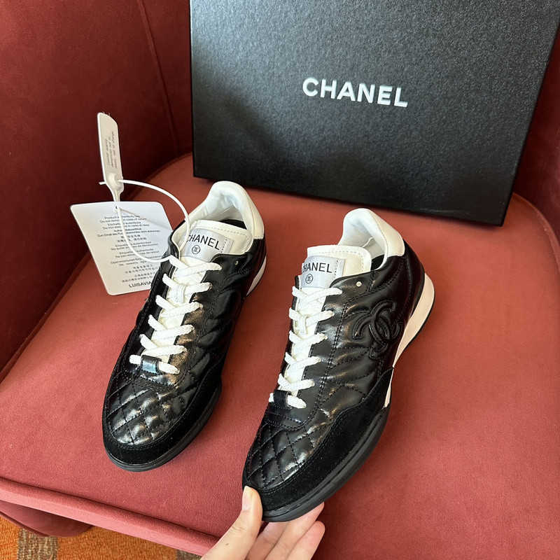 Ch*el sneaker