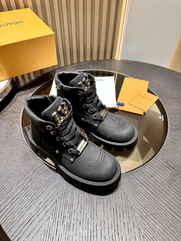 LVT BOOTS