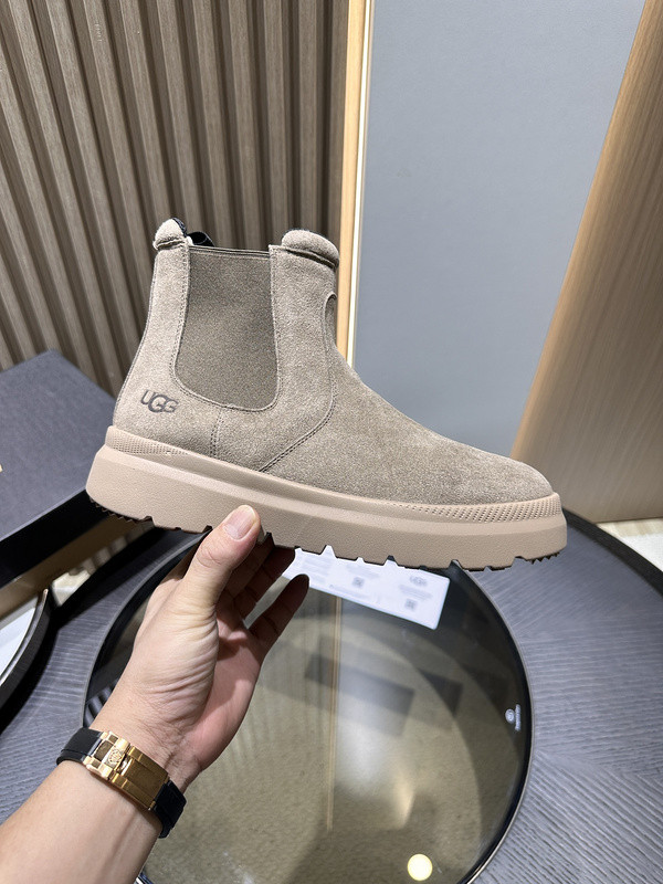 UGG