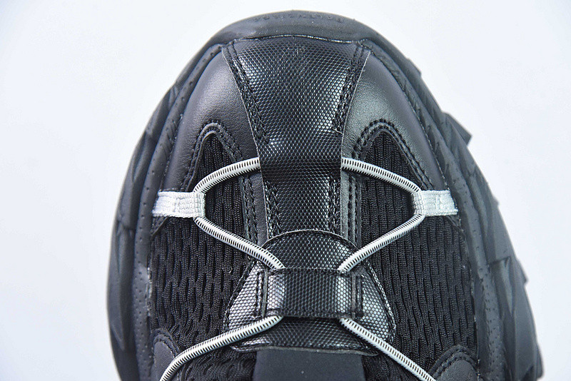 BC XL SNEAKERS