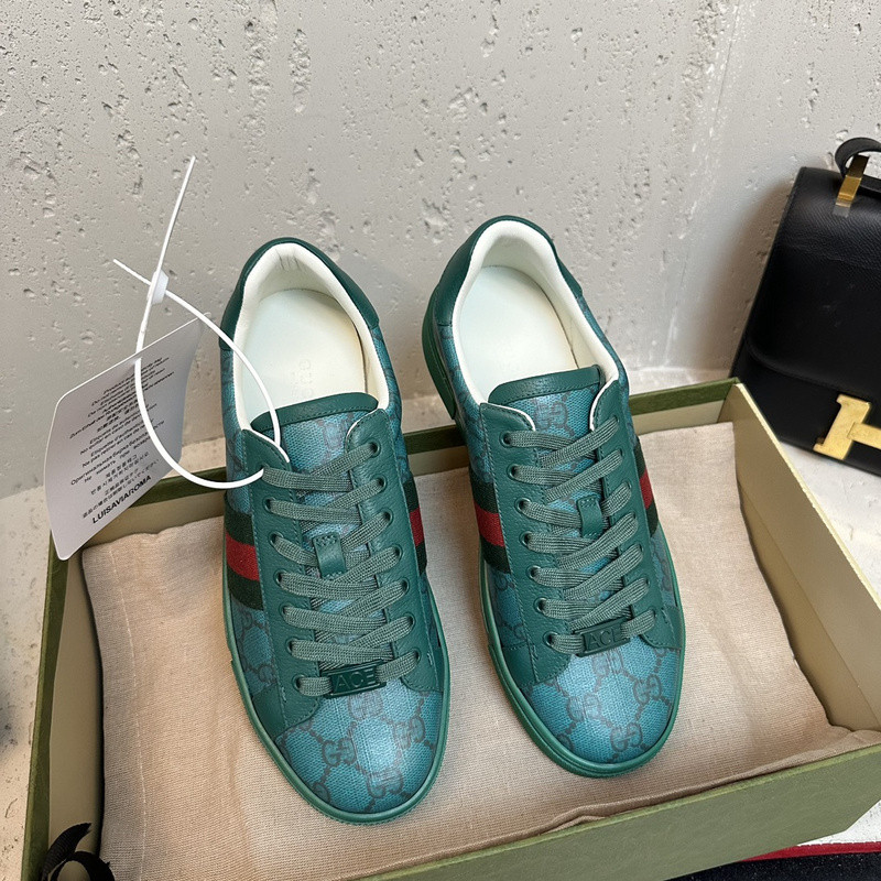 G*u*i sneaker