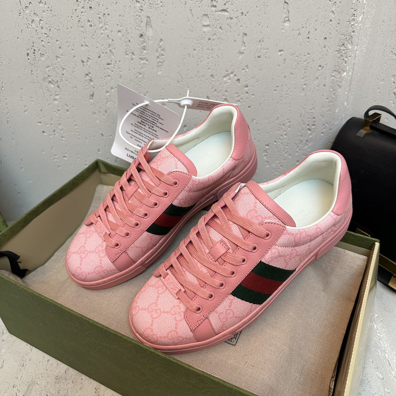 G*u*i sneaker