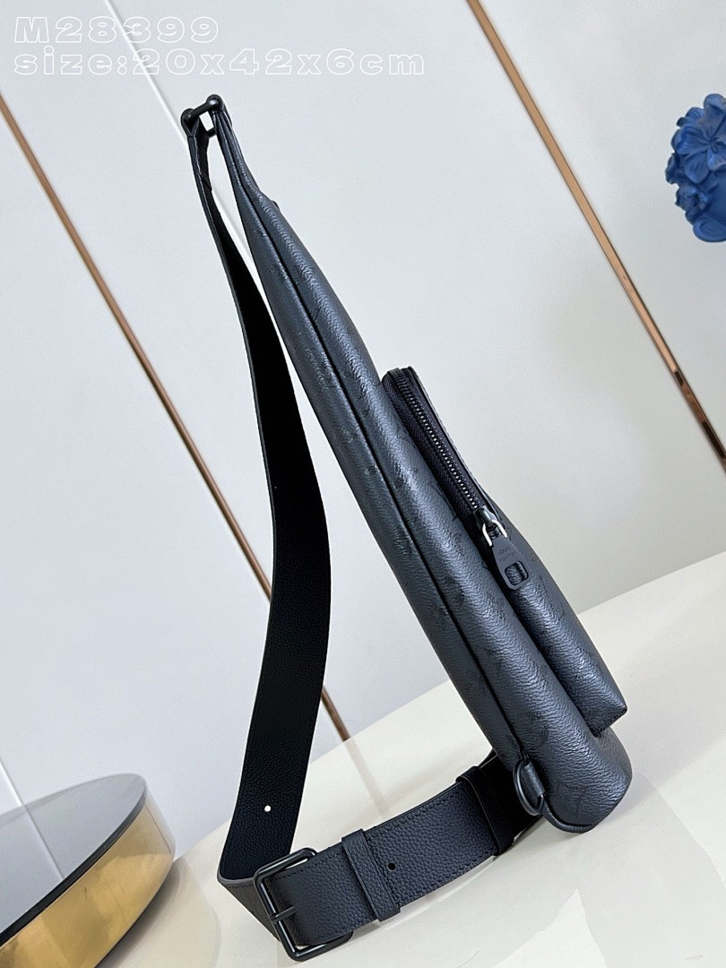 LVT PURSE