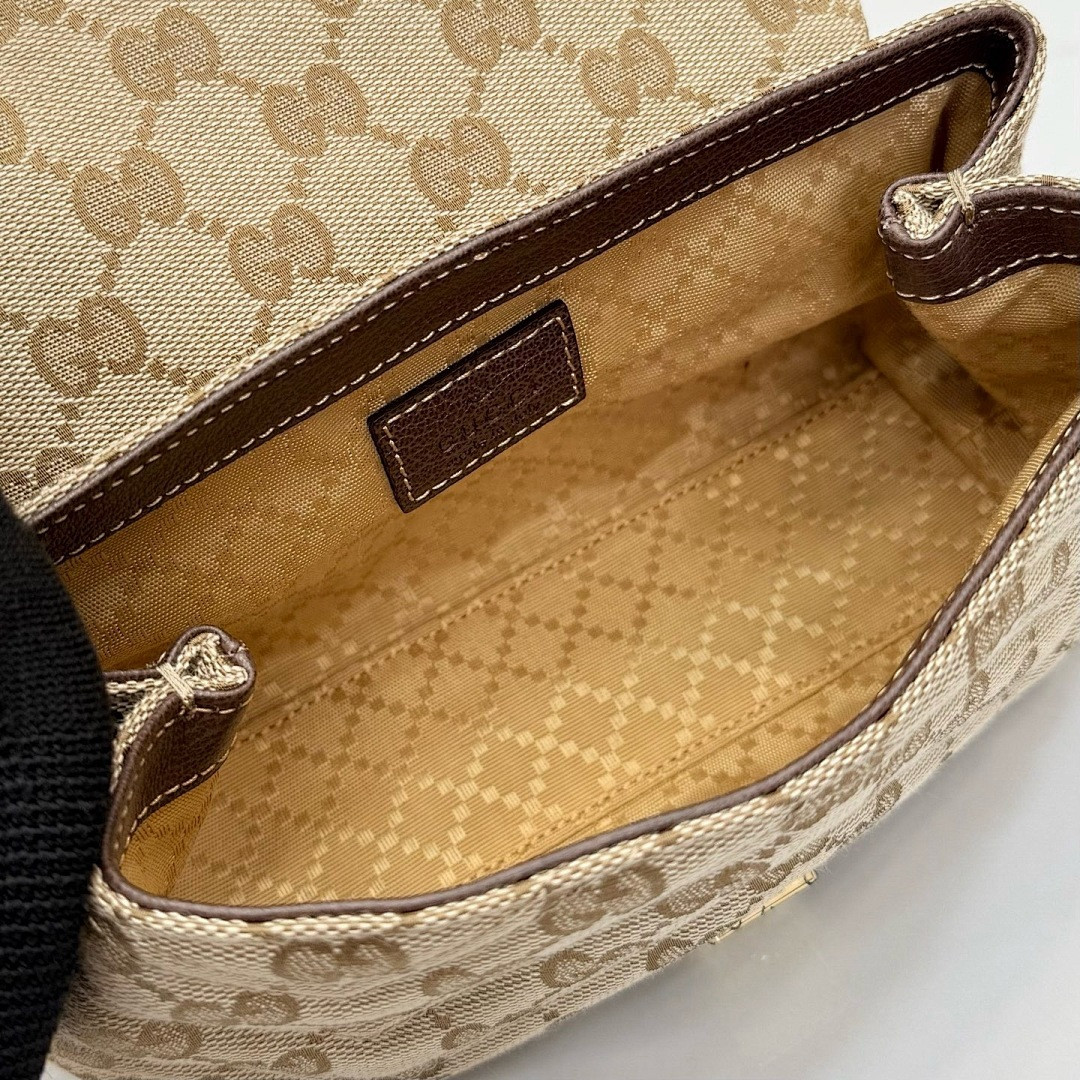 Gvc*1 BAG