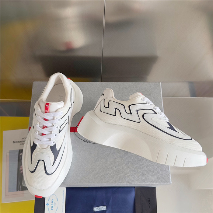 pr sneaker