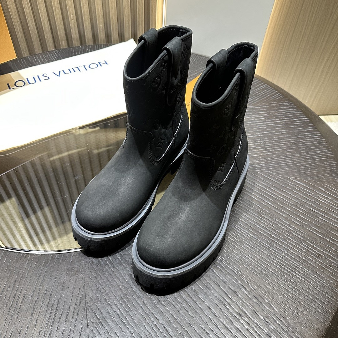 LVT BOOTS
