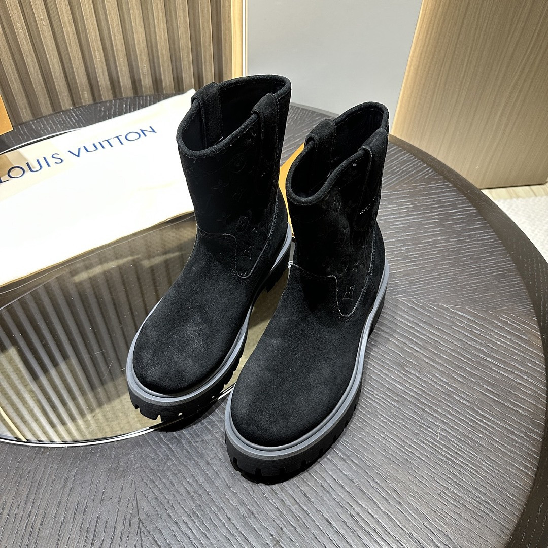 LVT BOOTS