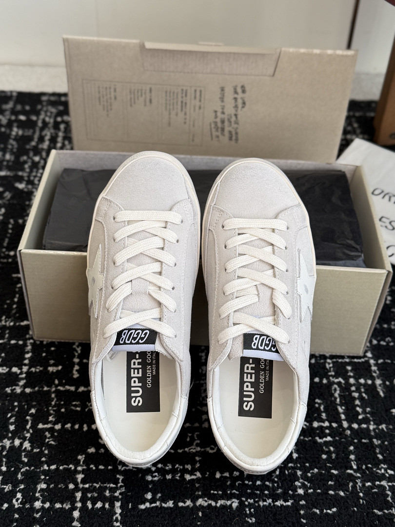 GGDB SNEAKER