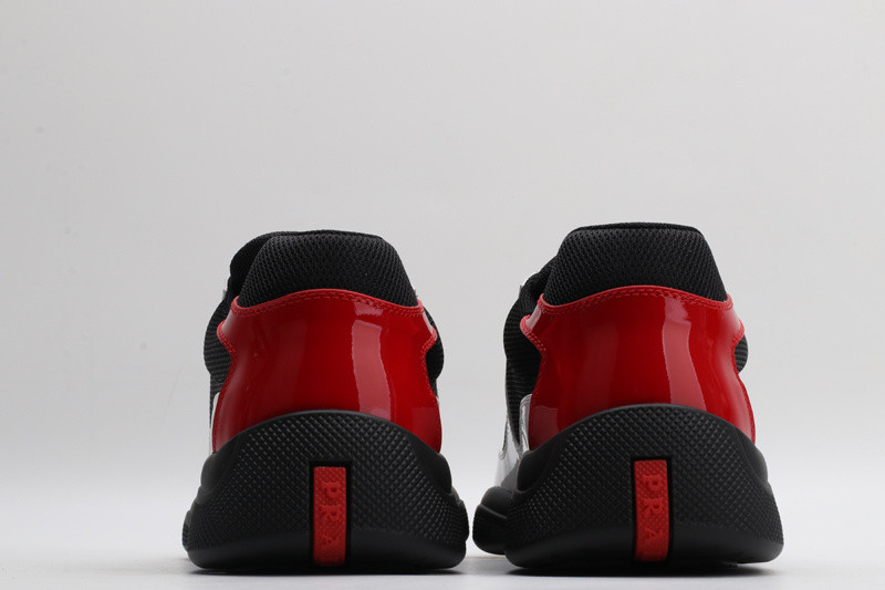 pr sneaker
