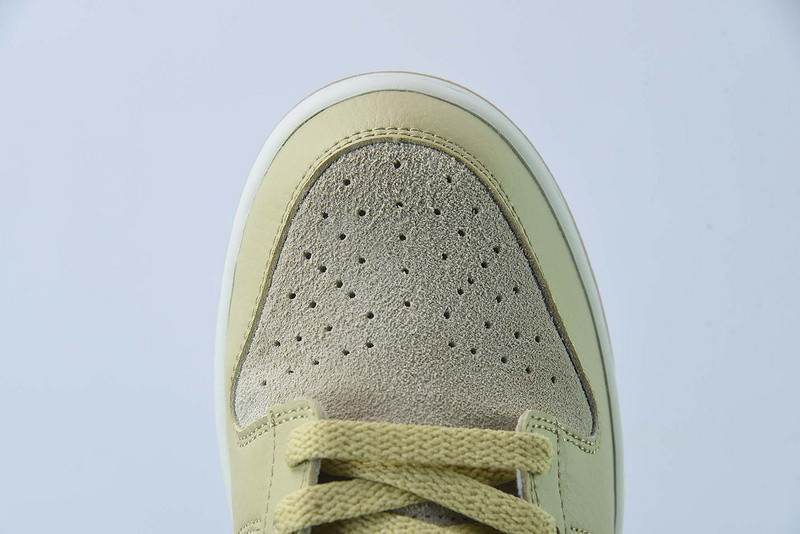nike dunk low “tan suede” dz4513-200