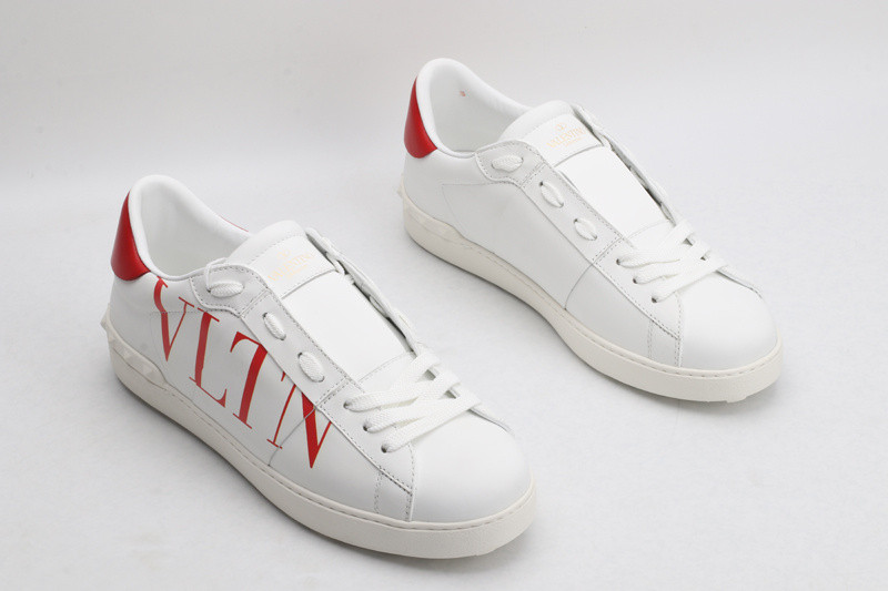 Va1e*ntin0 garavani sneaker