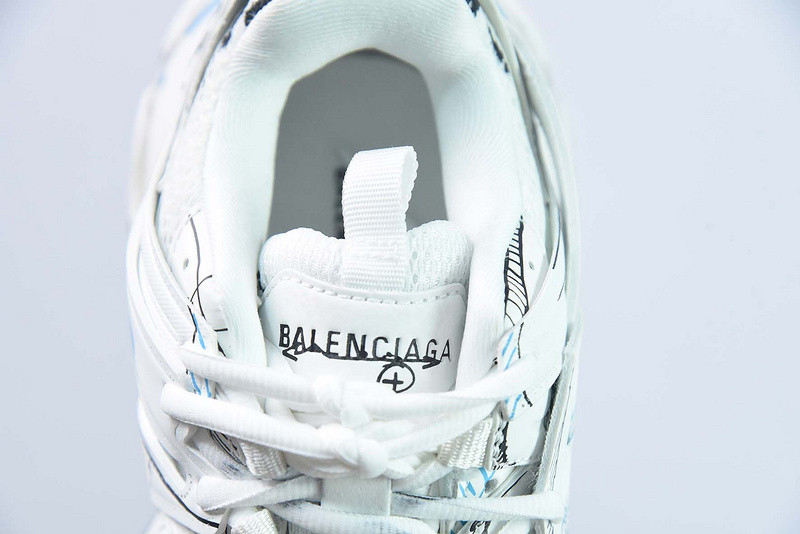 bc track sneaker