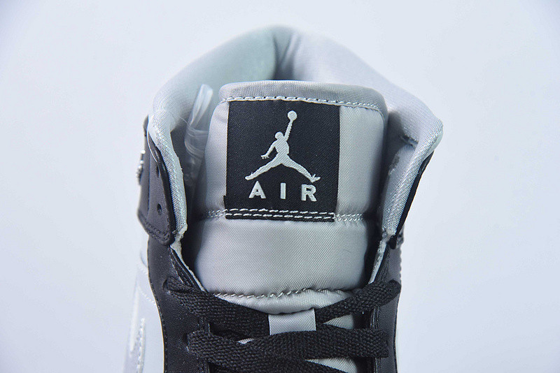 air jordan 1 mid “black Ch*0me” fb9892-002