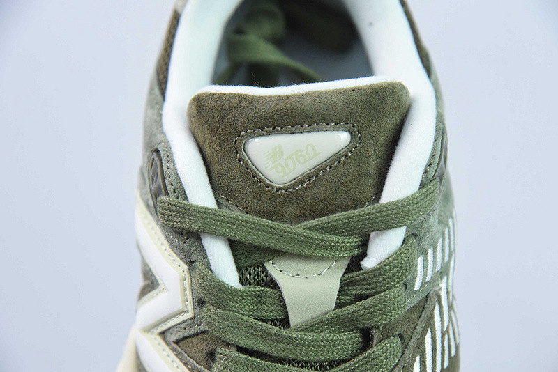new balance sneaker