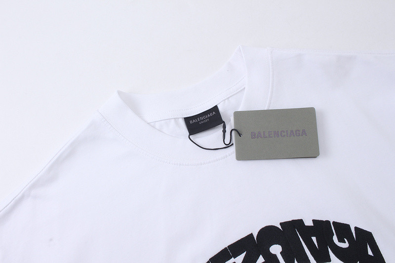Ba*len*cia*ga clothes