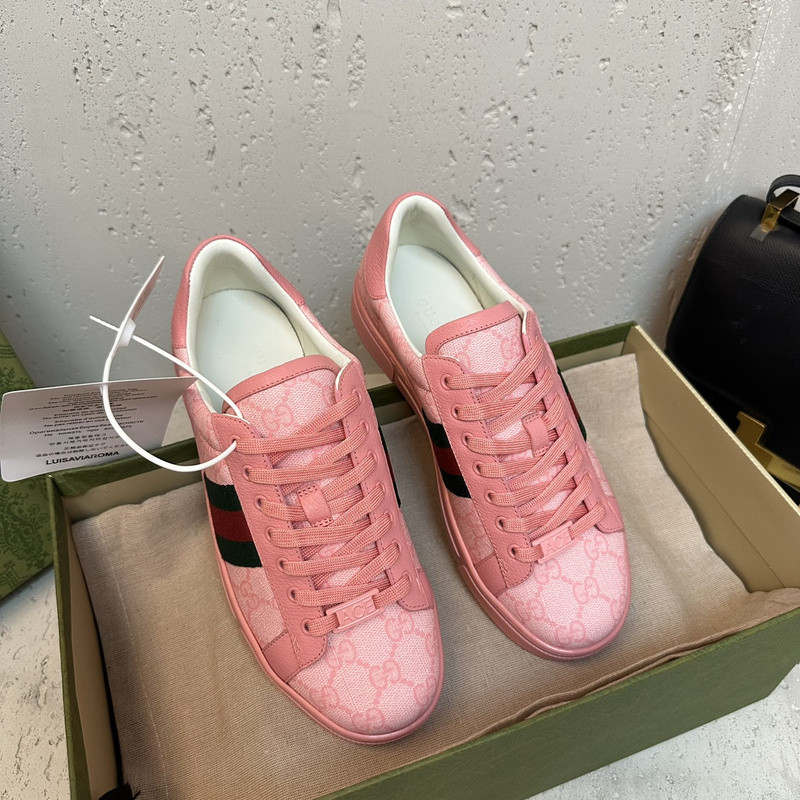 G*u*i sneaker