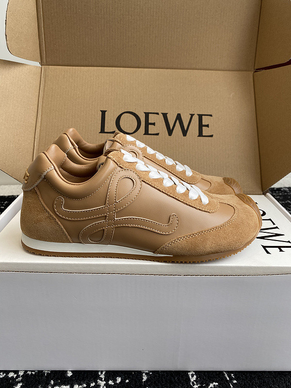L0ew* sneaker