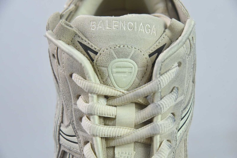 Ba1en*iaga Runner Sneaker
