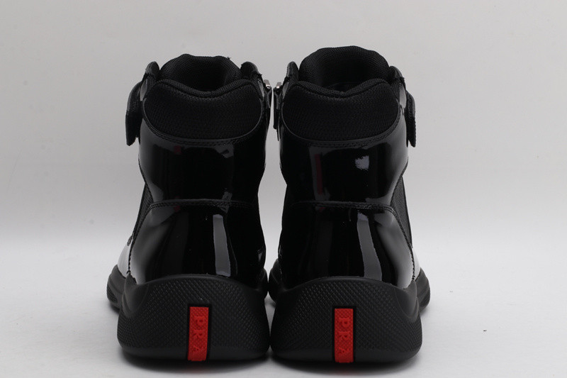 pr sneaker