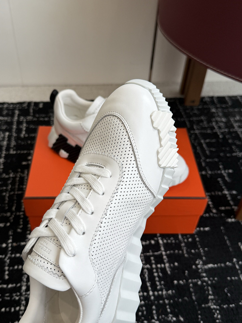 H**me5 Sneaker