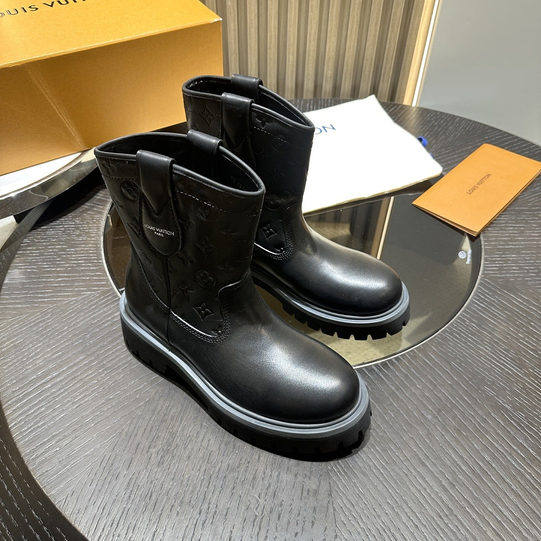 LVT BOOTS
