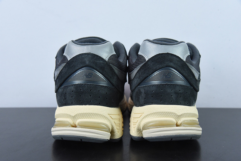 new balance sneaker