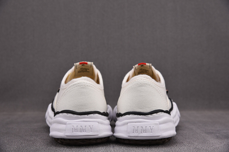 Ma*s*n mihara yasuhiro sneaker