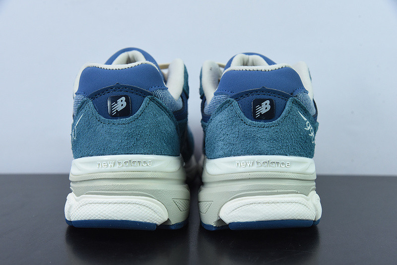 new balance sneaker