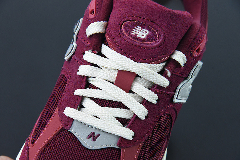 new balance sneaker