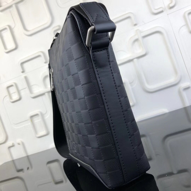 LVT PURSE