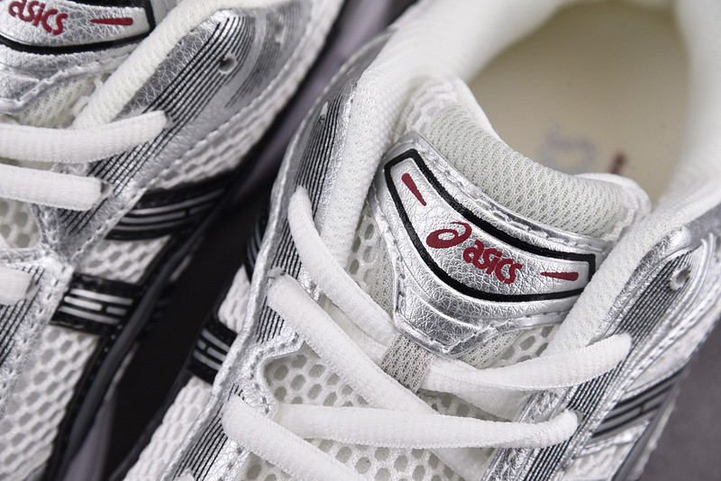As*ic*s gel kayano 14 