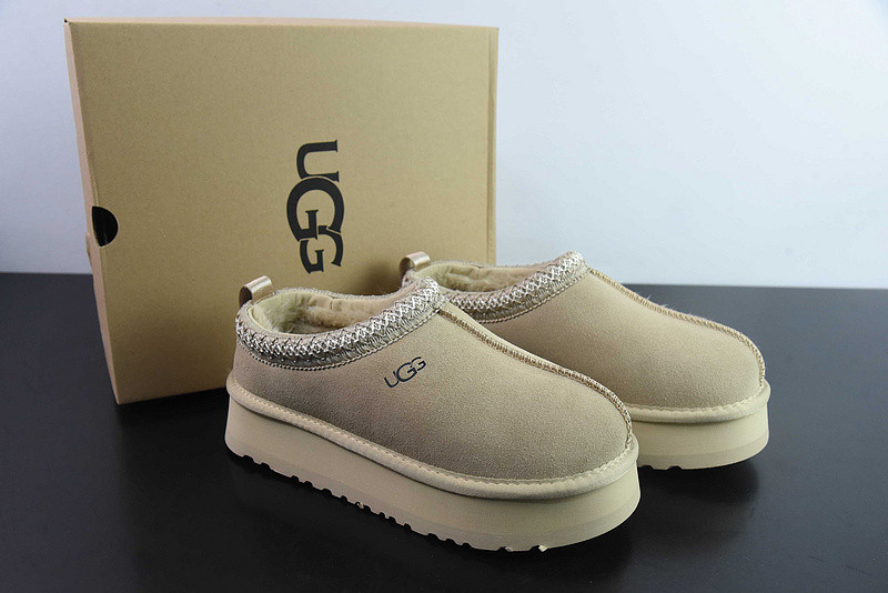UGG