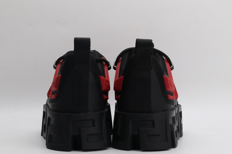 vs sneakers