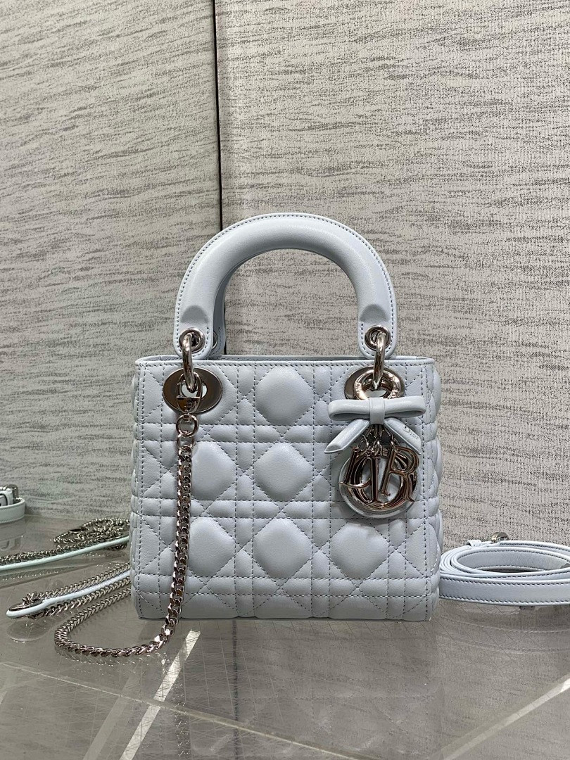 D10r BAG