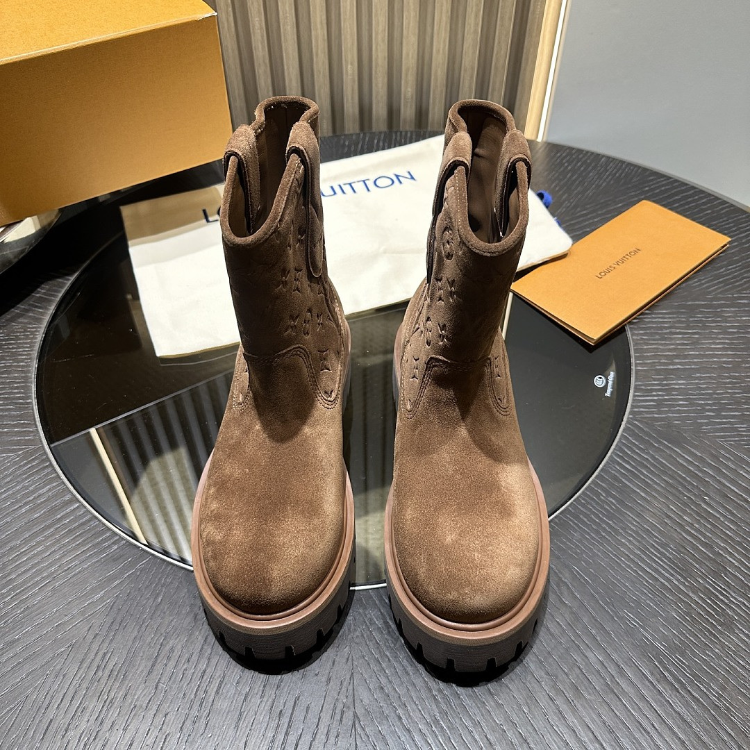 LVT BOOTS