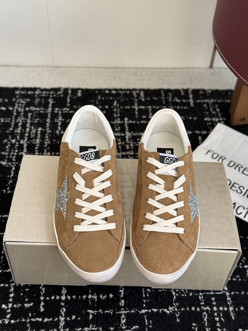 GGDB SNEAKER