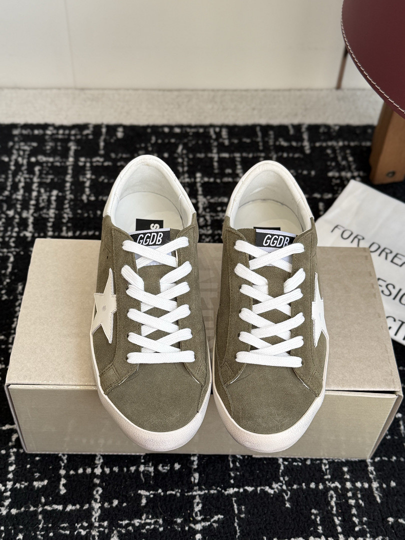GGDB SNEAKER