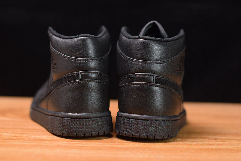 air jordan 1 mid “deep black” 554725-090