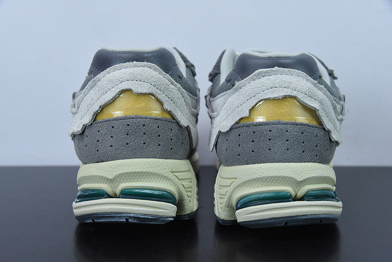 new balance sneaker
