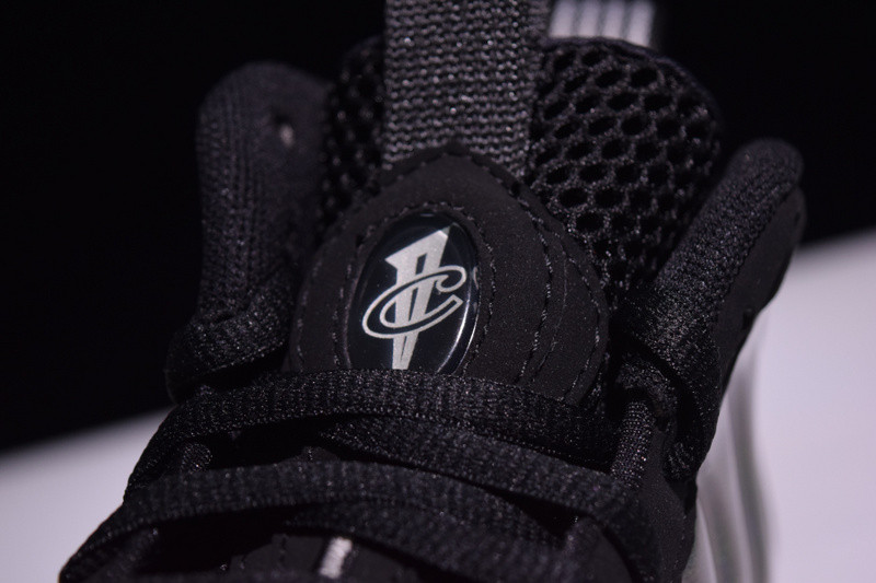nike air foamposite one "hologram" 314996-900